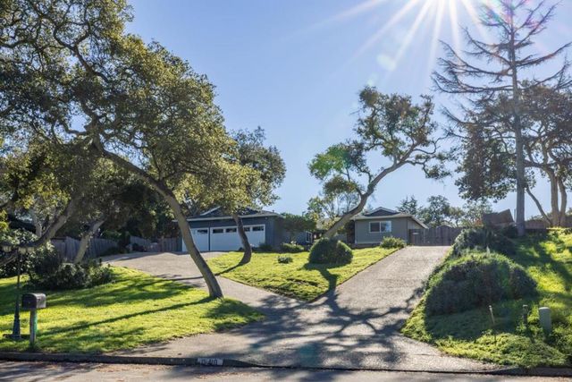 15410 Oak Hills Drive, Salinas, CA 93907