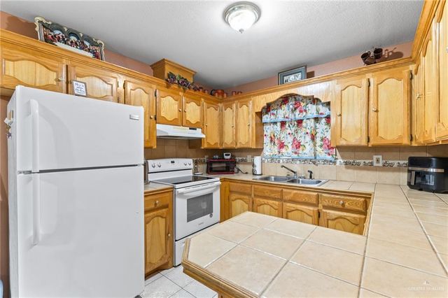 631 Toppenish Street, Rio Grande City, TX 78582