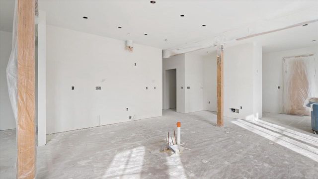 N52W6296 Mill STREET, Cedarburg, WI 53012