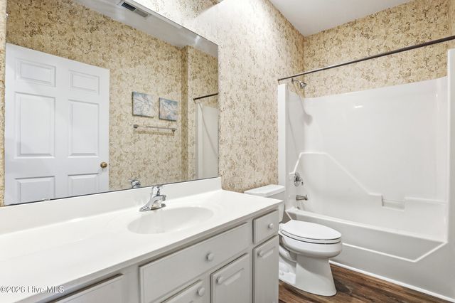 1045 Ryans Court, Wilmington, NC 28412