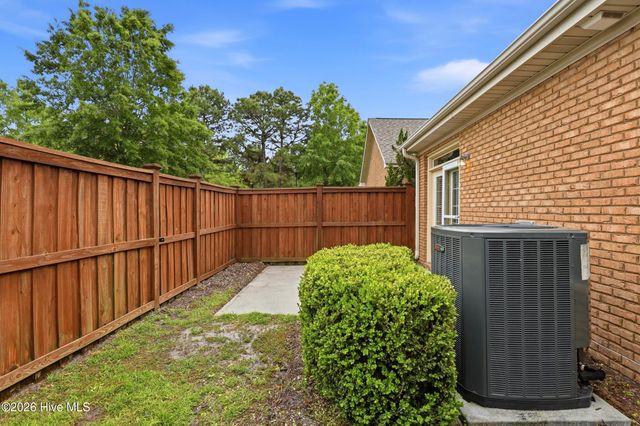 1045 Ryans Court, Wilmington, NC 28412