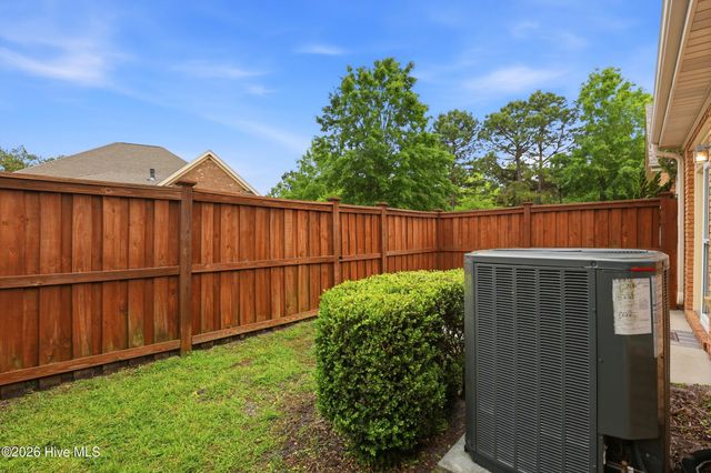 1045 Ryans Court, Wilmington, NC 28412