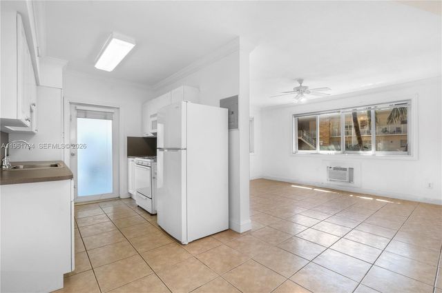 315 69th St 112, Miami Beach, FL 33141