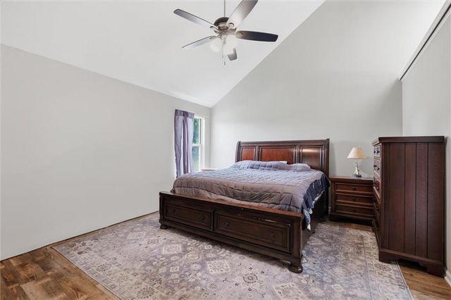 964 N 5 Highway, Lansing, KS 66043