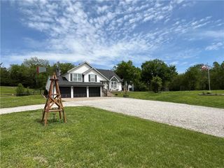964 N Hwy 5 N/A, Lansing, KS 66043