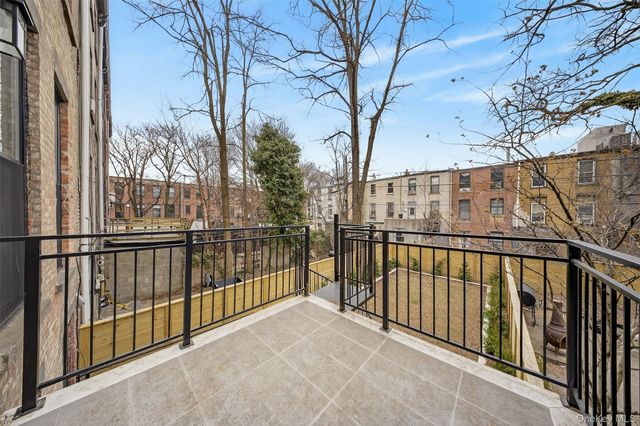 725 Quincy Street, Brooklyn, NY 11221