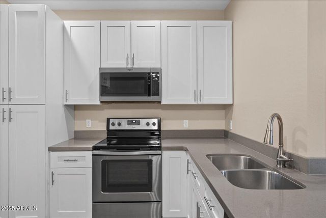 1406 W MAIN Street 117, Mesa, AZ 85201