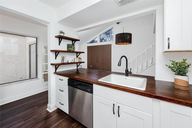 2095 SUNSET POINT ROAD 2504, Clearwater, FL 33765