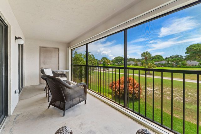 1502 PINECREST Circle C, Jupiter, FL 33458