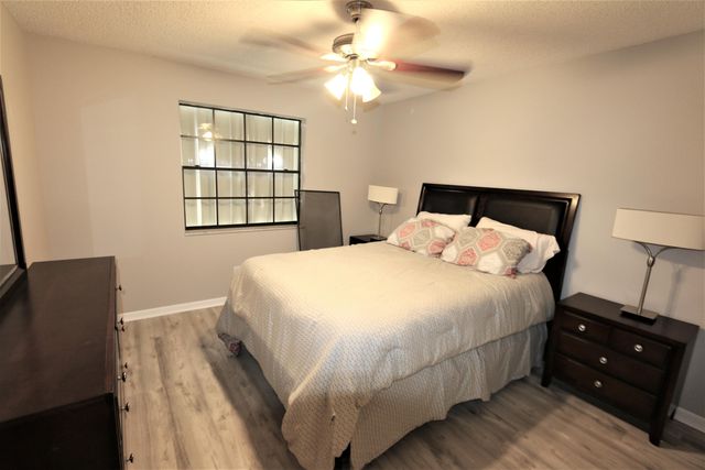 1502 PINECREST Circle C, Jupiter, FL 33458