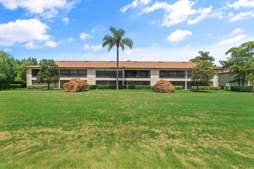 1502 PINECREST Circle C, Jupiter, FL 33458