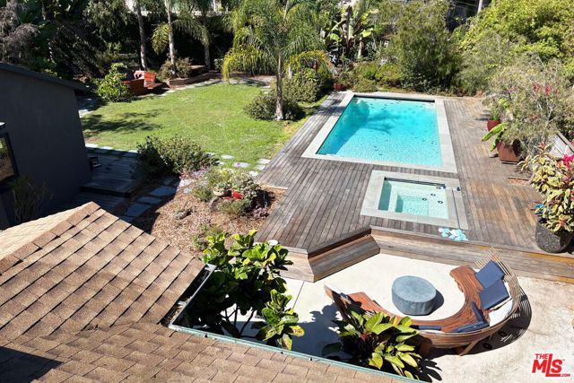 1743 Robson Avenue, Santa Monica, CA 90405