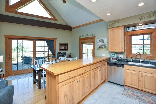 N6512 STATE ROAD 22, Wild Rose, WI 54984