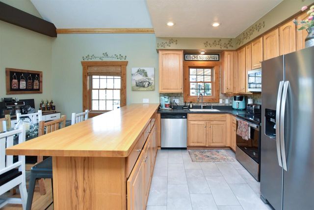 N6512 STATE ROAD 22, Wild Rose, WI 54984