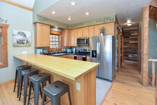 N6512 STATE ROAD 22, Wild Rose, WI 54984