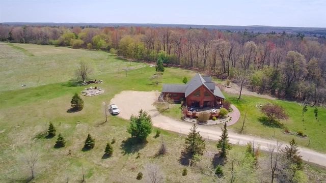 N6512 STATE ROAD 22, Wild Rose, WI 54984