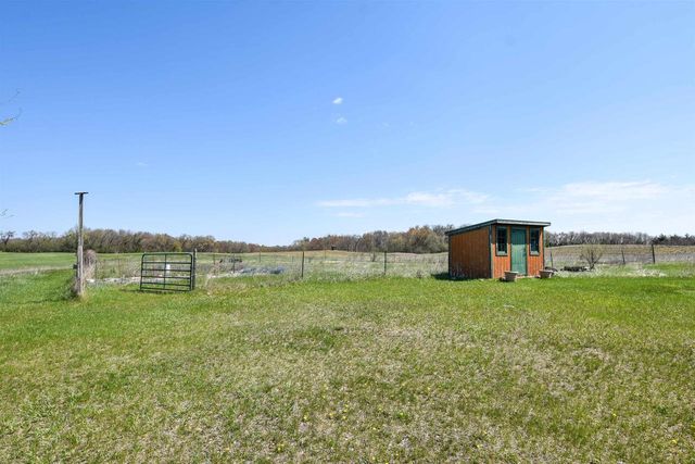N6512 STATE ROAD 22, Wild Rose, WI 54984