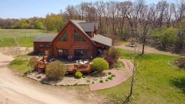 N6512 STATE ROAD 22, Wild Rose, WI 54984