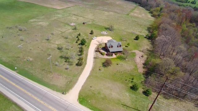 N6512 STATE ROAD 22, Wild Rose, WI 54984