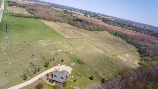 N6512 STATE ROAD 22, Wild Rose, WI 54984