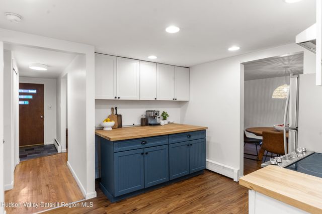 25 Cherry Hill Road Road, New Paltz, NY 12561