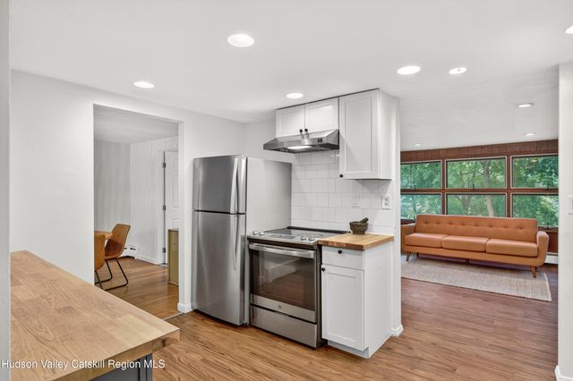 25 Cherry Hill Road Road, New Paltz, NY 12561