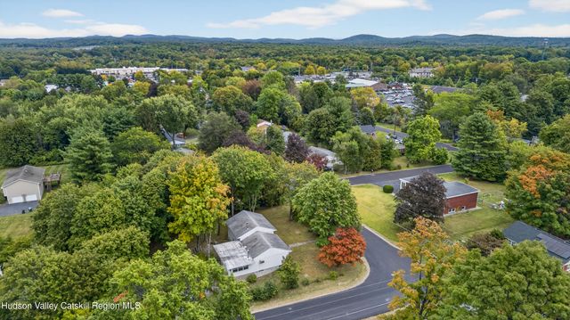 25 Cherry Hill Road Road, New Paltz, NY 12561