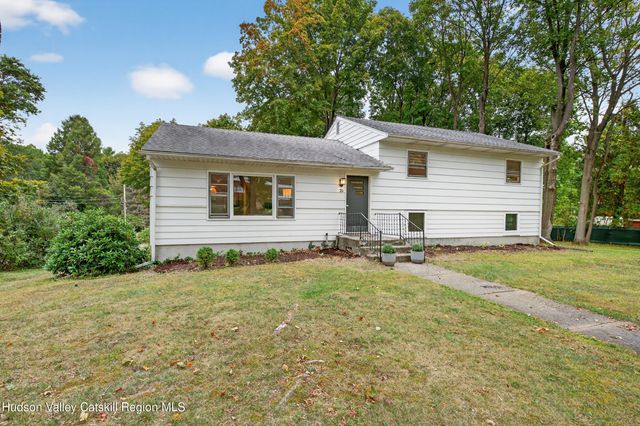 25 Cherry Hill Road Road, New Paltz, NY 12561