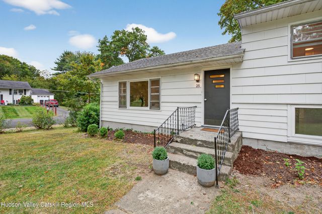 25 Cherry Hill Road Road, New Paltz, NY 12561