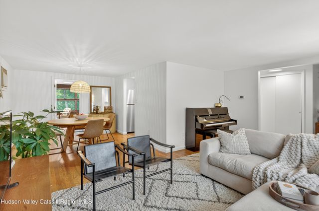 25 Cherry Hill Road Road, New Paltz, NY 12561