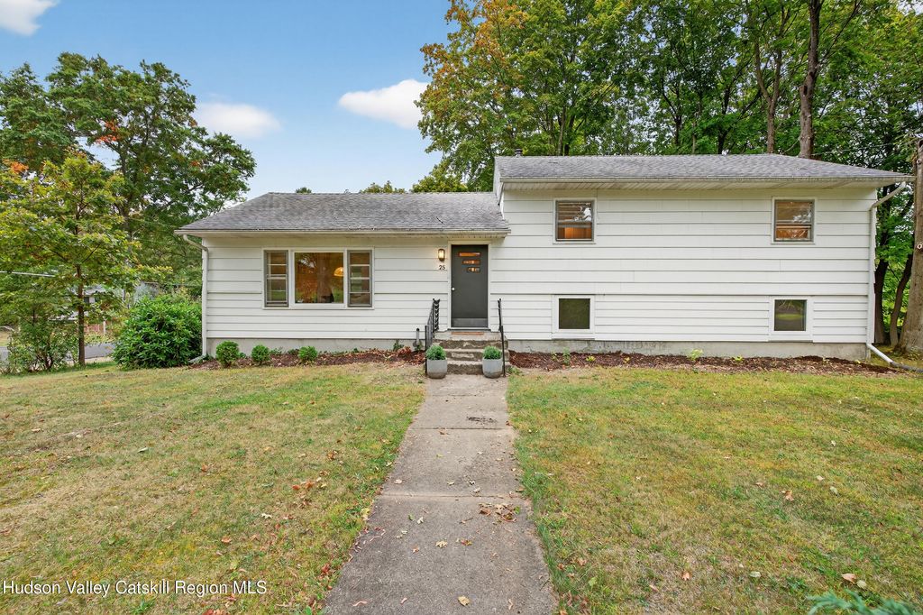 25 Cherry Hill Road Road, New Paltz, NY 12561