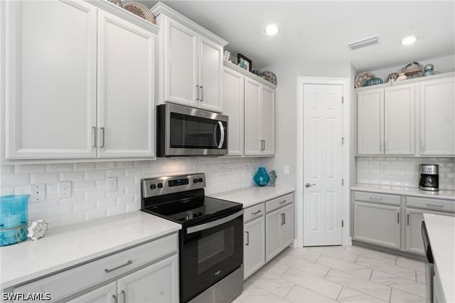 16530 Seagate PL, Bonita Springs, FL 34135