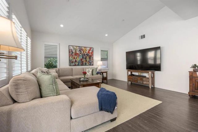 2734 Overlook Point Drive, Escondido, CA 92029