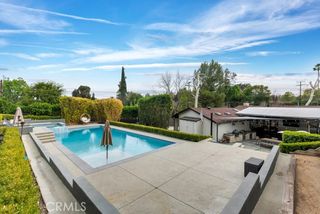 6013 Lubao, Woodland Hills (los Angeles), CA 91367