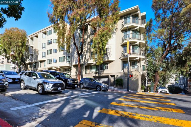 1700 Gough St 308, San Francisco, CA 94109