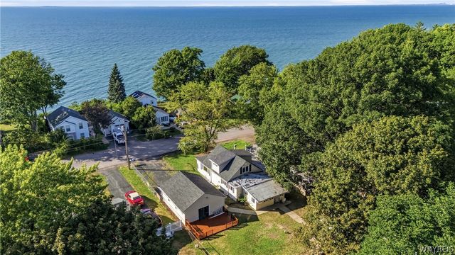 6505 Hamilton Drive, Evans, NY 14047