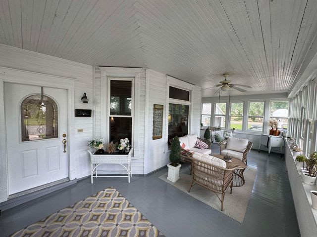 605 2nd Street, Parkersburg, IA 50665