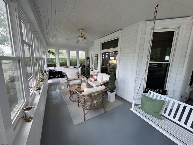 605 2nd Street, Parkersburg, IA 50665