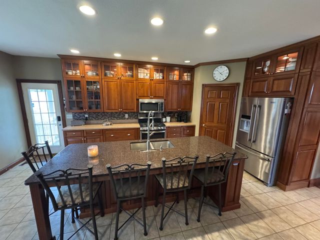 605 2nd Street, Parkersburg, IA 50665