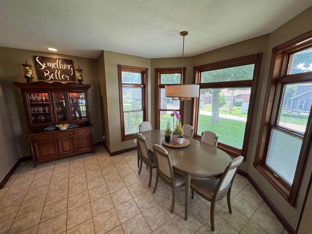 605 2nd Street, Parkersburg, IA 50665