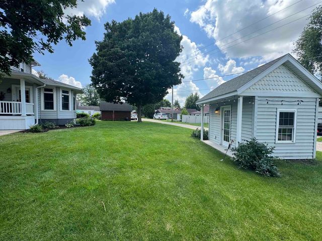605 2nd Street, Parkersburg, IA 50665