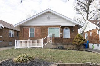 2407 Hartland Avenue, Sycamore Hills, MO 63114