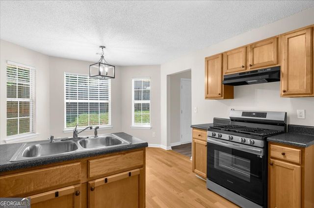 1457 Shelnut Court, Hampton, GA 30228