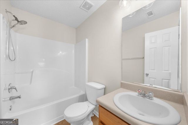 1457 Shelnut Court, Hampton, GA 30228