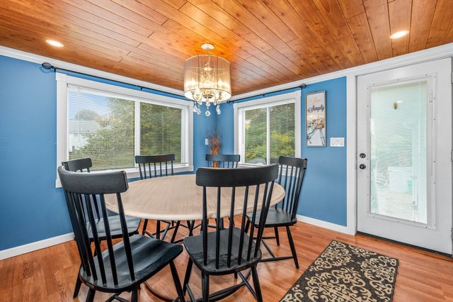 10 Village Street, Medway, MA 02053
