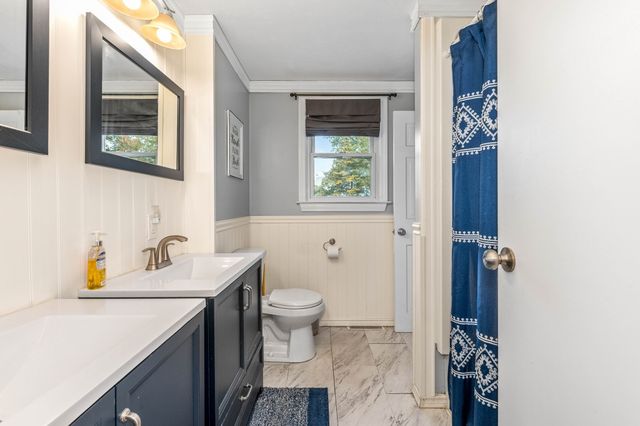 10 Village Street, Medway, MA 02053
