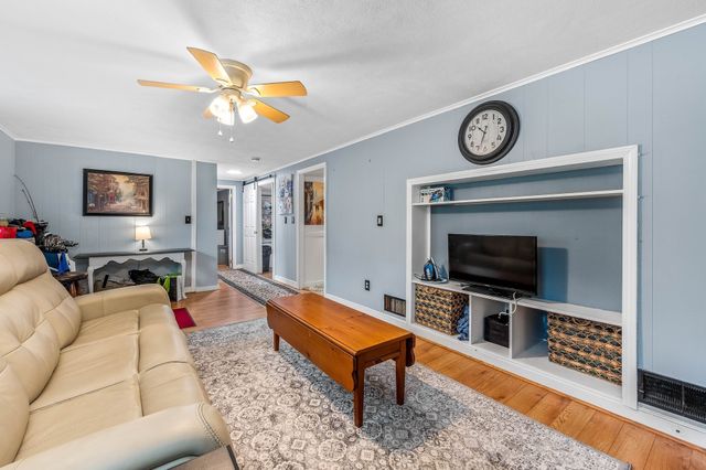10 Village Street, Medway, MA 02053