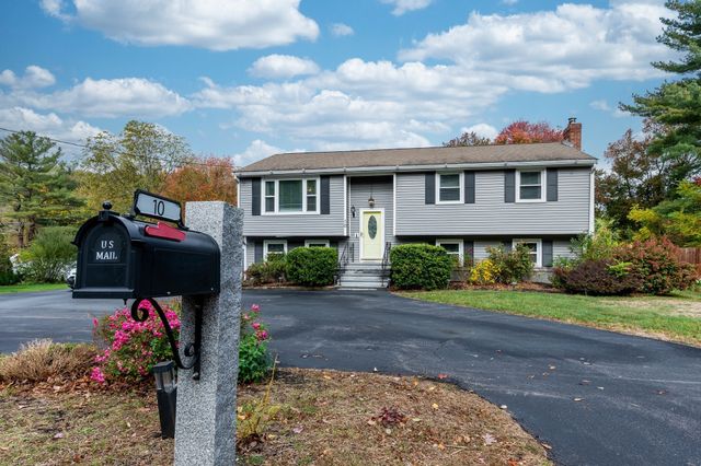 10 Village Street, Medway, MA 02053