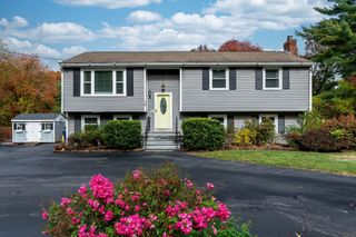 10 Village Street, Medway, MA 02053