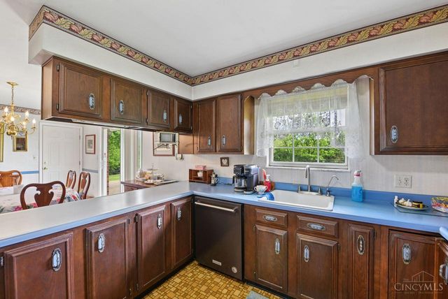 7162 Goshen Road, Goshen Twp, OH 45122